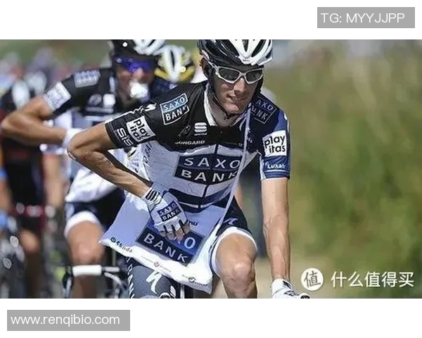 足球球星偏爱能量棒揭秘为何它们成为赛场上的必备能量来源